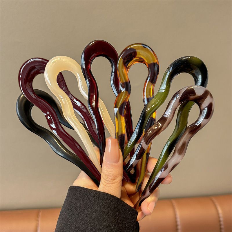 Women Knight Accessories - Élégante épingle à cheveux en acrylique