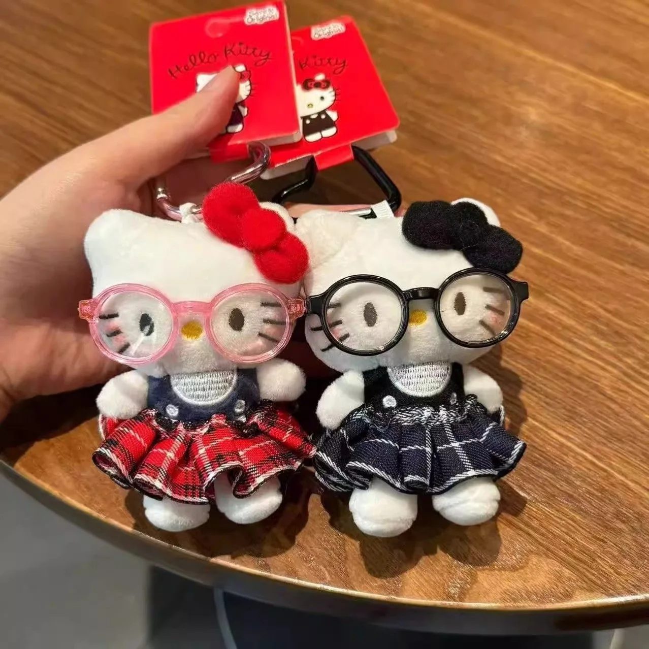 Manteau en peluche Hello Kitty - Women Accessories Pack avis et prix