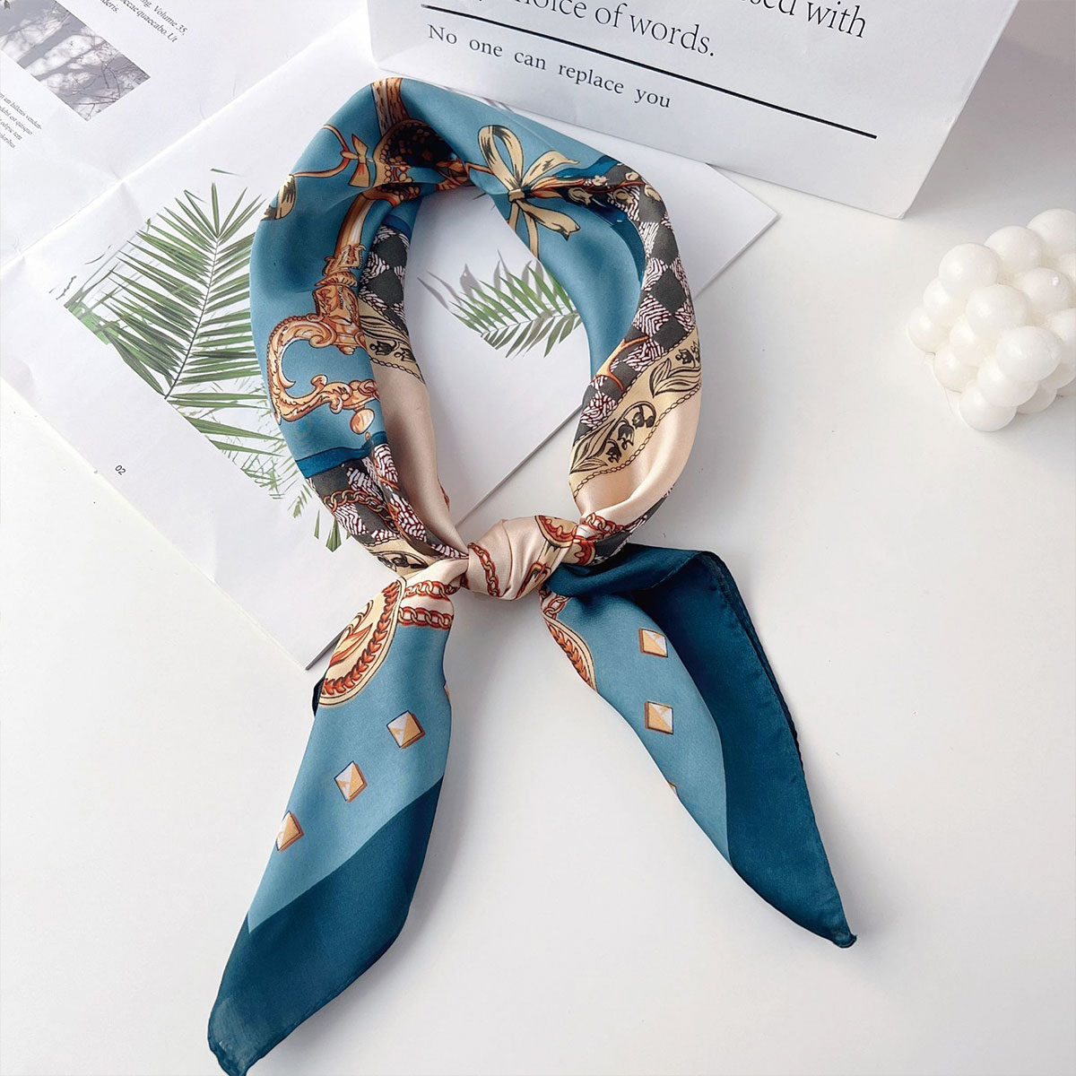 Foulard carré en soie de Style - Women'S Korean Accessories avis et prix