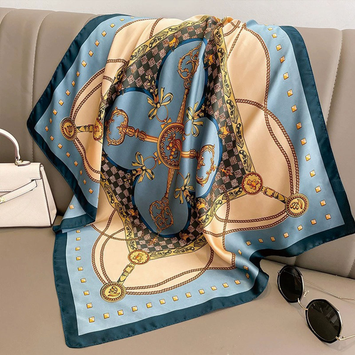 Foulard carré en soie de Style - Women'S Korean Accessories avis et prix